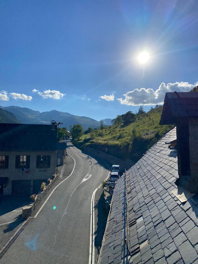 Maison Pyrenees Saint-Aventin Eksteriør billede