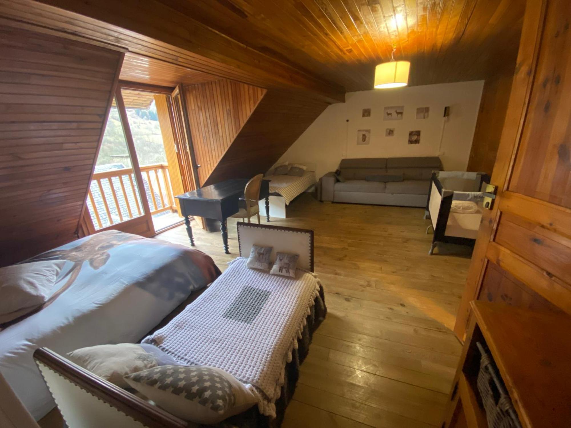 Maison Pyrenees Saint-Aventin Eksteriør billede